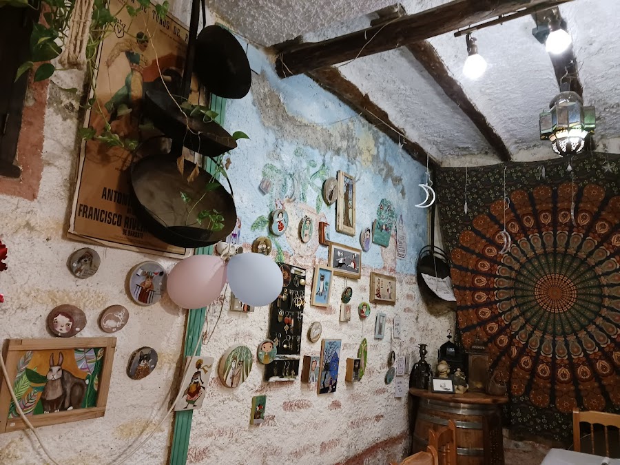 La Cueva De Mora Luna