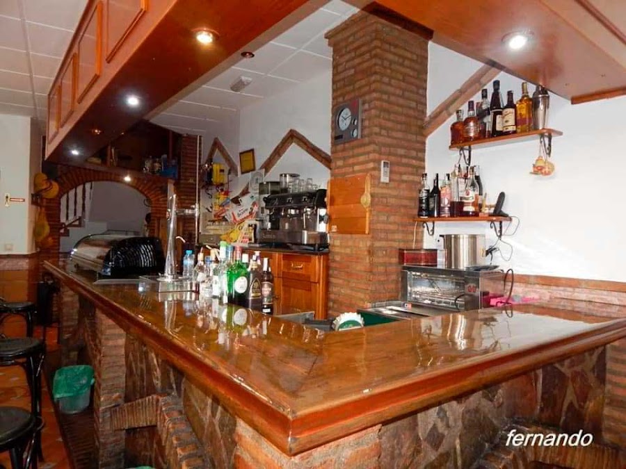 Café Bar Las 4 y 10 - Bar de Tapas - Restaurante en Alcolea -Tapas la Alpujarra