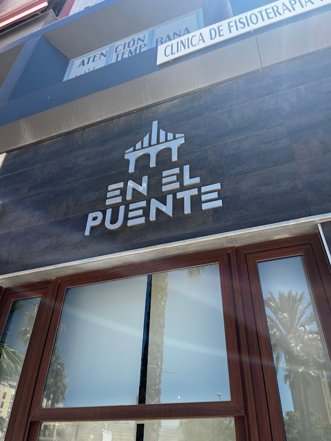 EN EL PUENTE