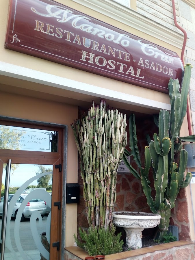 Hostal-Restaurante Manolo Cruz.