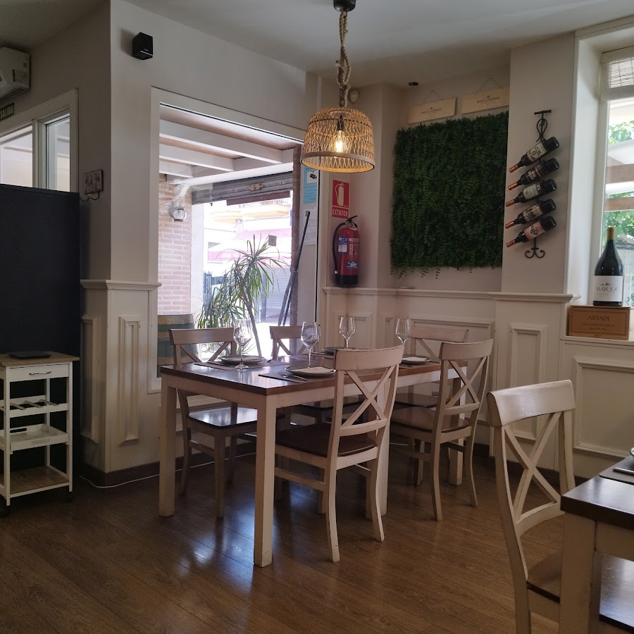 LOLA Gastroespacio