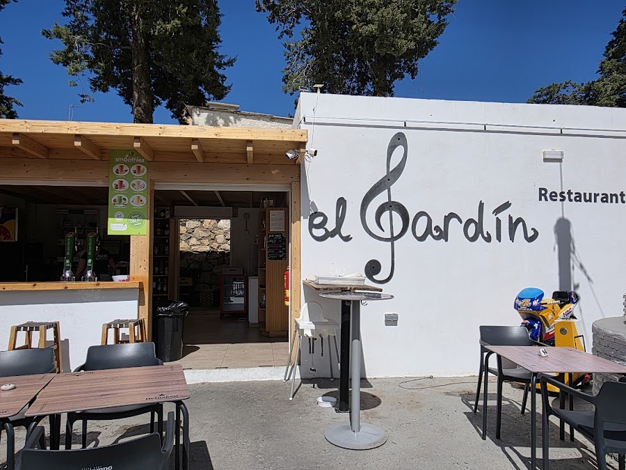 RESTAURANTE PARRILLA EL JARDÍN